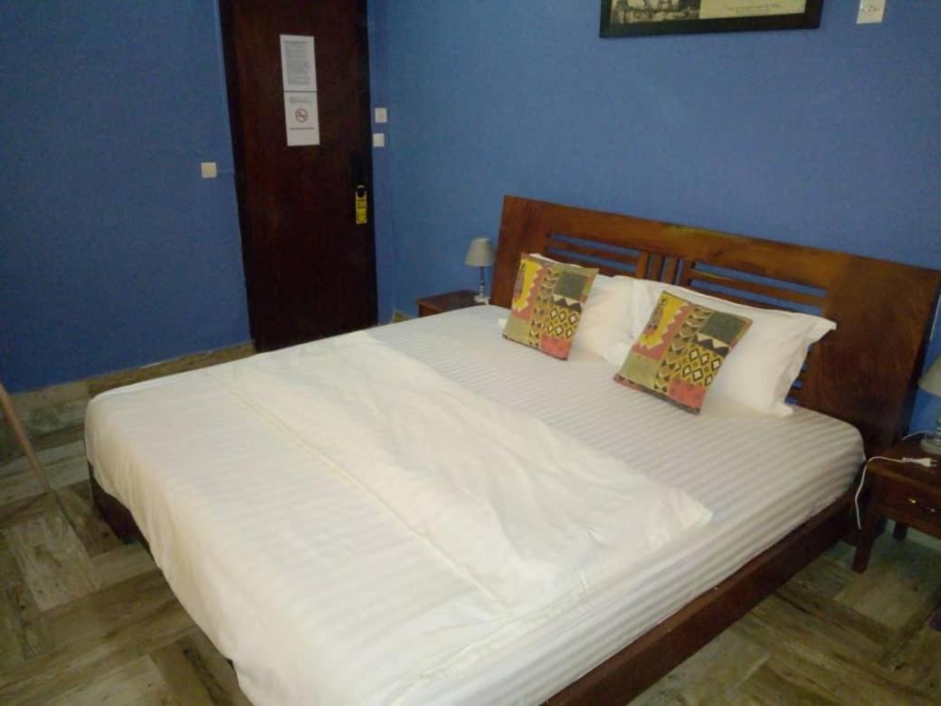 Residence Hoteliere Olympus Dakar Exterior photo